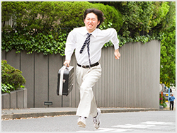 地域によって違う色を見せます